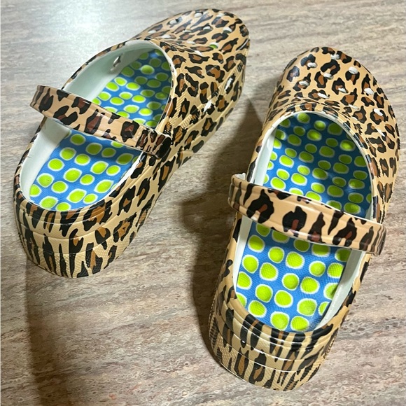 Animal print (leopard print) platform clogs - Picture 8 of 12